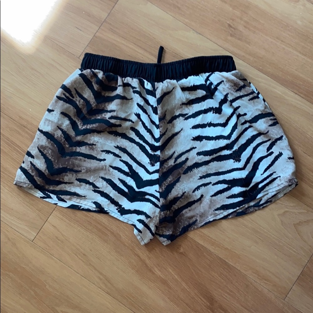 Animal print shorts - Picture 4 of 6